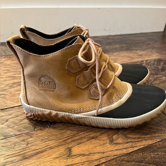 SOREL Out 'N About Womens Tan Boots - Picture 6 of 12